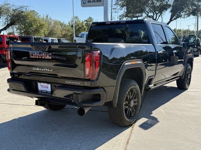 2023 GMC Sierra 2500HD Denali