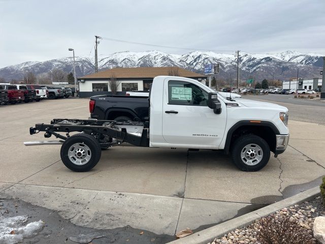 2023 GMC Sierra 2500HD Pro