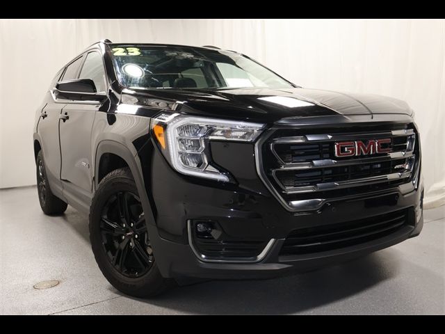 2023 GMC Terrain AT4