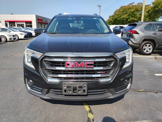 2023 GMC Terrain AT4