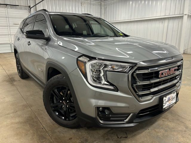 2023 GMC Terrain AT4