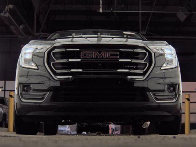 2023 GMC Terrain AT4