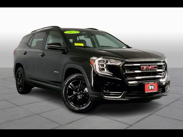 2023 GMC Terrain AT4