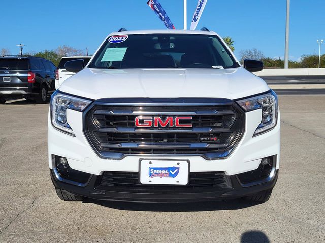 2023 GMC Terrain AT4