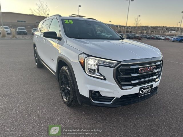 2023 GMC Terrain AT4