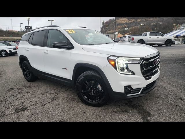 2023 GMC Terrain AT4