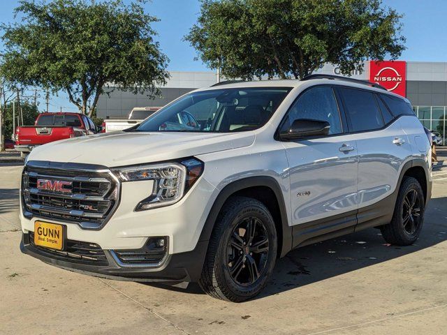 2023 GMC Terrain AT4