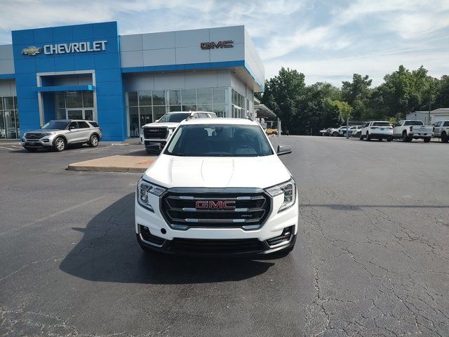 2023 GMC Terrain AT4