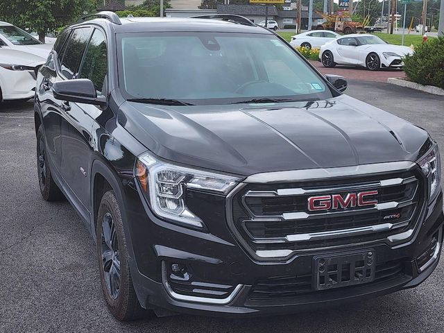 2023 GMC Terrain AT4