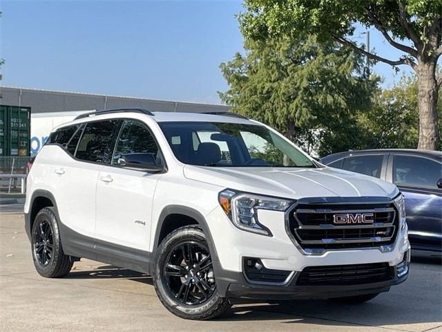 2023 GMC Terrain AT4