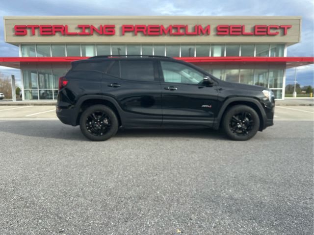 2023 GMC Terrain AT4