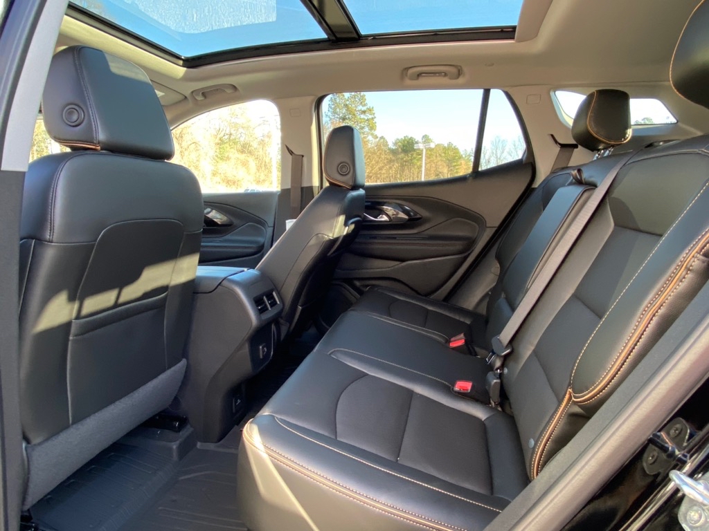 Vehicle image 25 of 31