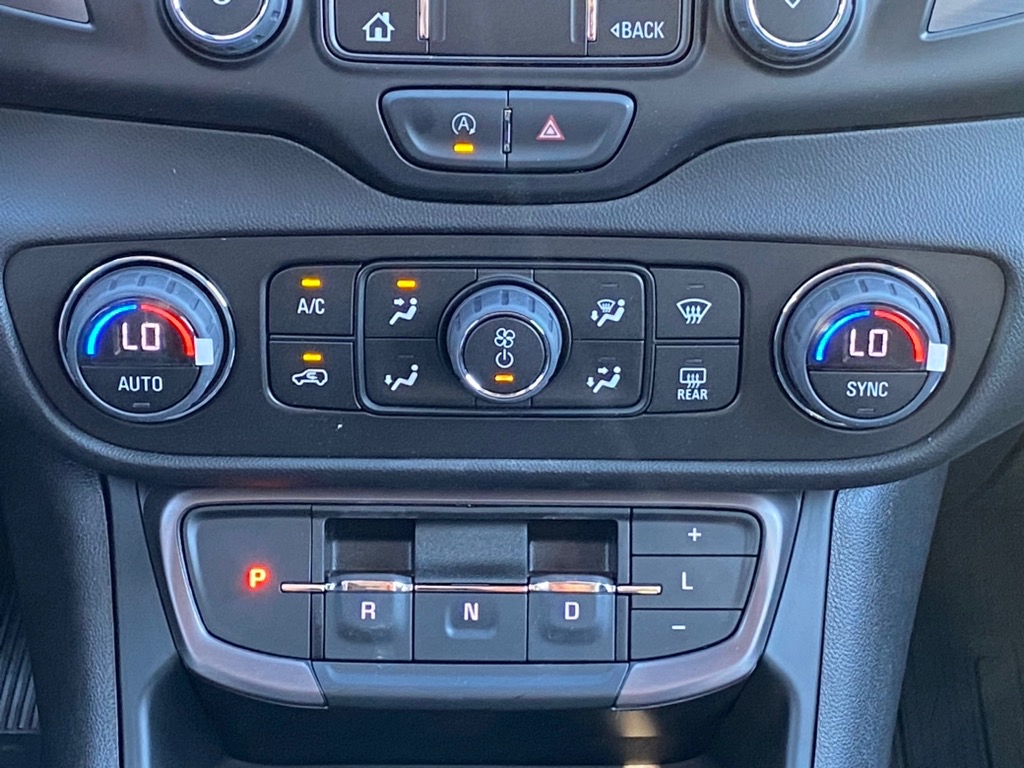 Vehicle image 12 of 31
