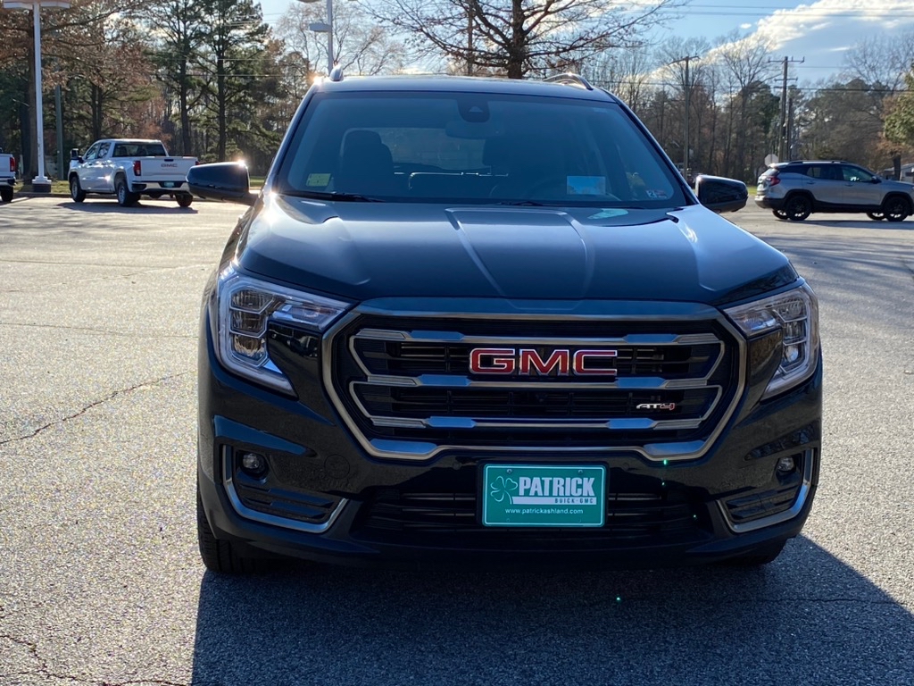 Vehicle image 3 of 31