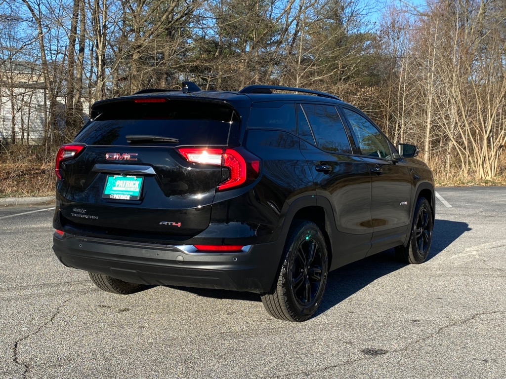 Vehicle image 2 of 31