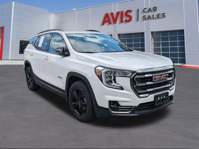 2023 GMC Terrain AT4