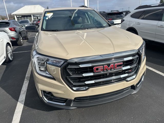 2023 GMC Terrain AT4