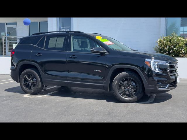 2023 GMC Terrain AT4