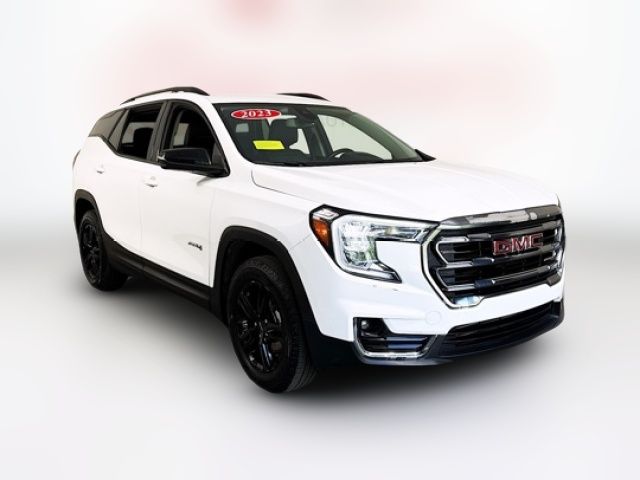 2023 GMC Terrain AT4