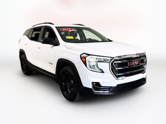 2023 GMC Terrain AT4