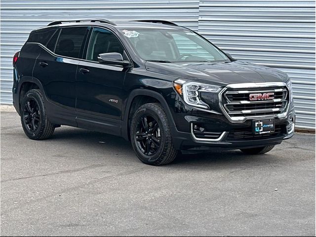 2023 GMC Terrain AT4
