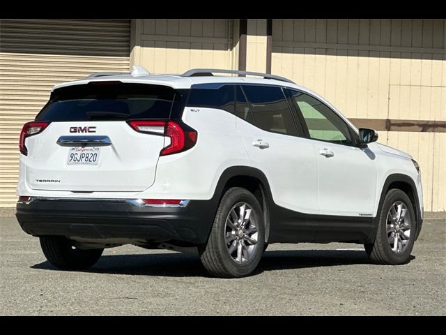 2023 GMC Terrain SLT