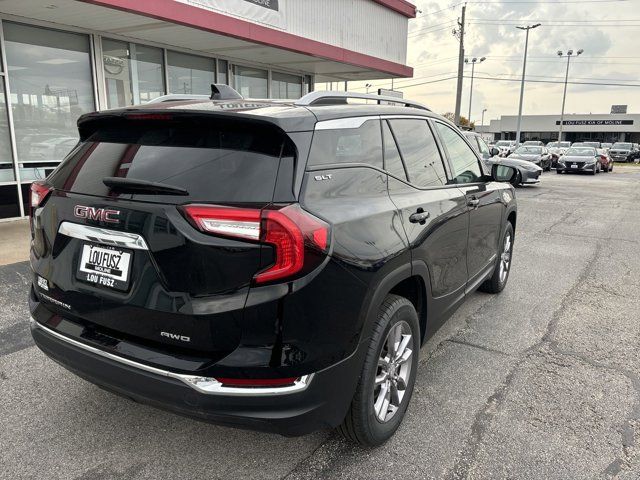 2023 GMC Terrain SLT