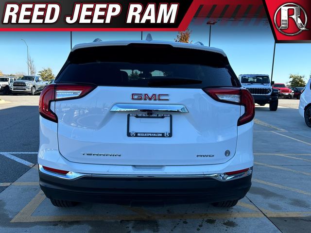 2023 GMC Terrain SLT