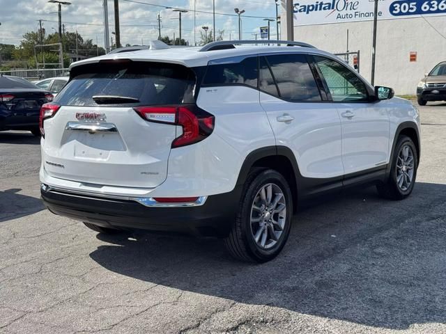 2023 GMC Terrain SLT