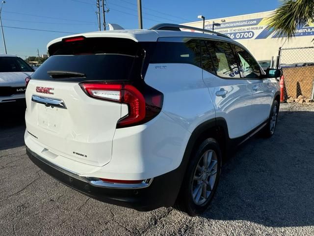 2023 GMC Terrain SLT