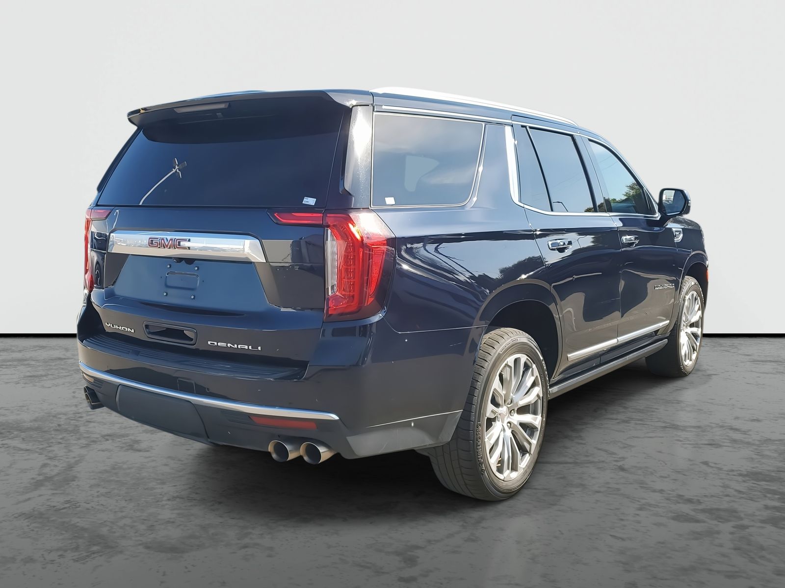 Used Blue GMC Yukon For Sale in Los Angeles, CA | Auto Navigator