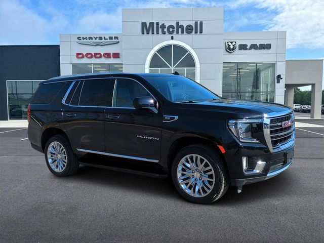 2023 GMC Yukon SLT