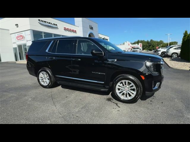 2023 GMC Yukon SLT