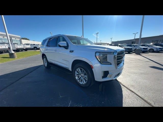 2023 GMC Yukon SLT