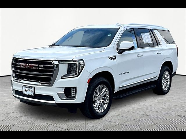 2023 GMC Yukon SLT