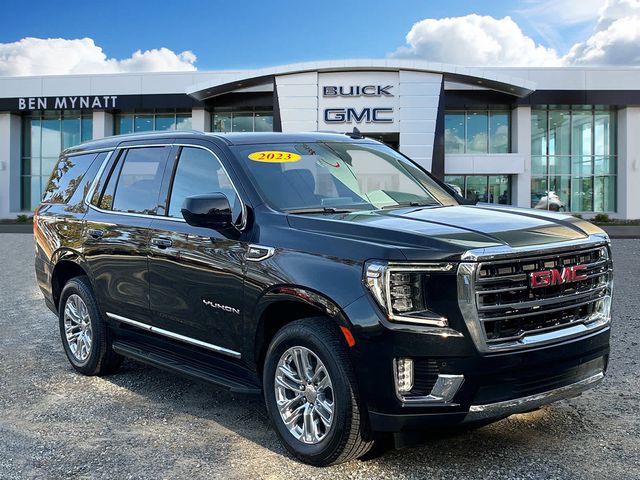 2023 GMC Yukon SLT