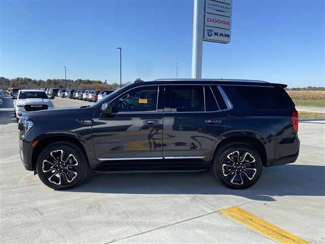 2023 GMC Yukon SLT