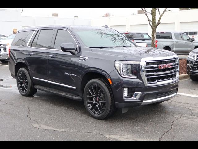 2023 GMC Yukon SLT