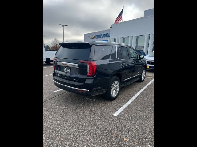 2023 GMC Yukon SLT