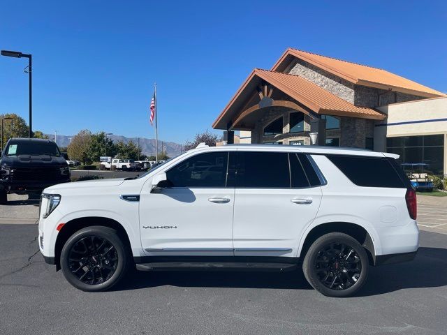 2023 GMC Yukon SLT