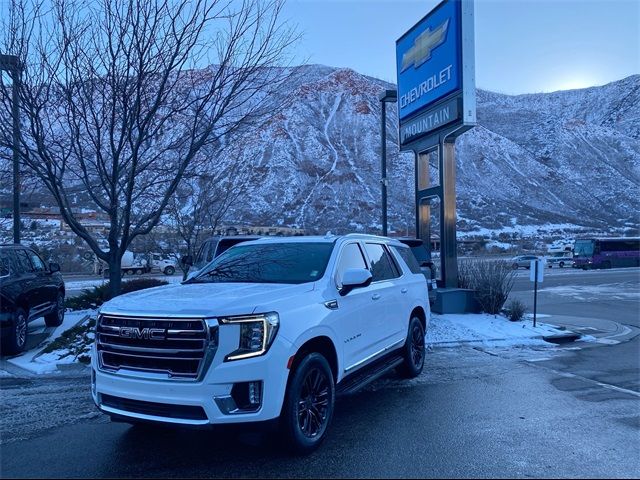 2023 GMC Yukon SLT