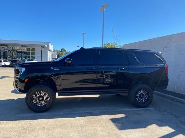 2023 GMC Yukon XL AT4