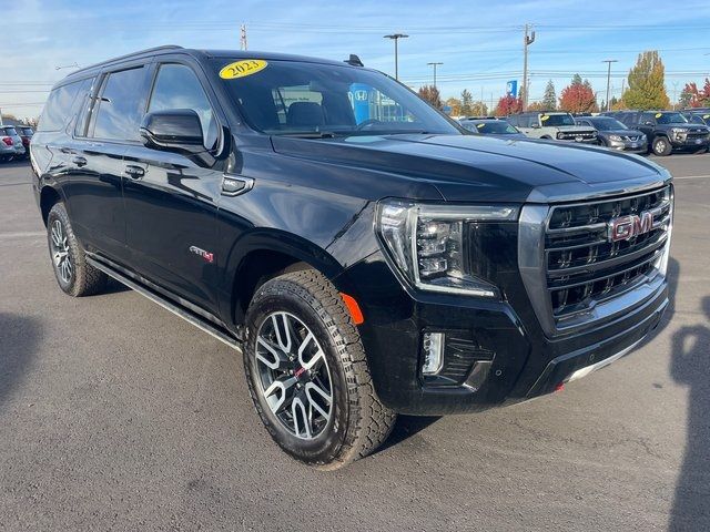 2023 GMC Yukon XL AT4