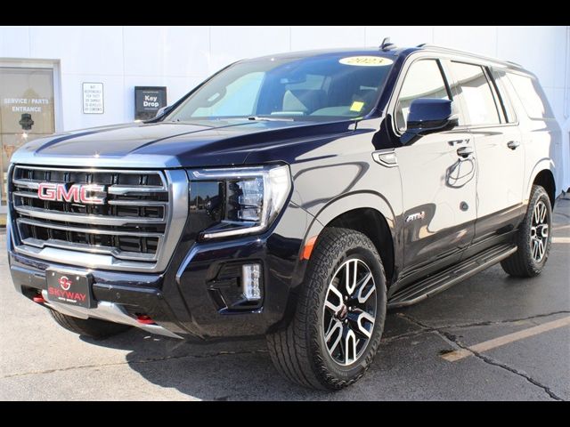 2023 GMC Yukon XL AT4