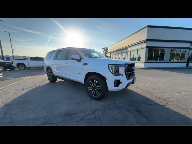 2023 GMC Yukon XL AT4