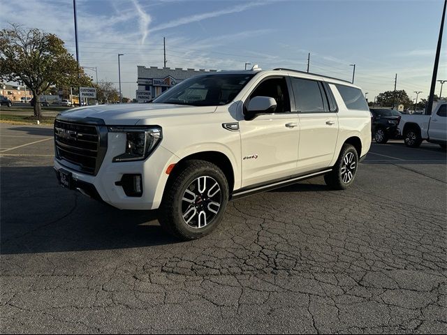 2023 GMC Yukon XL AT4