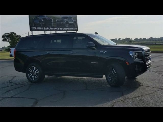 2023 GMC Yukon XL AT4