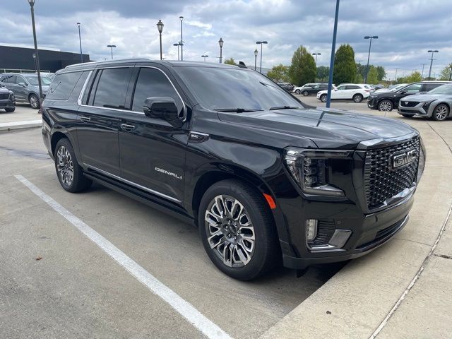 2023 GMC Yukon XL Denali Ultimate