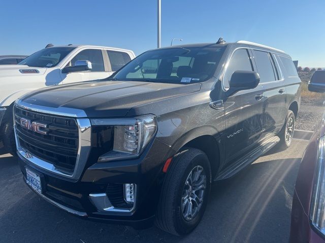 2023 GMC Yukon XL SLE