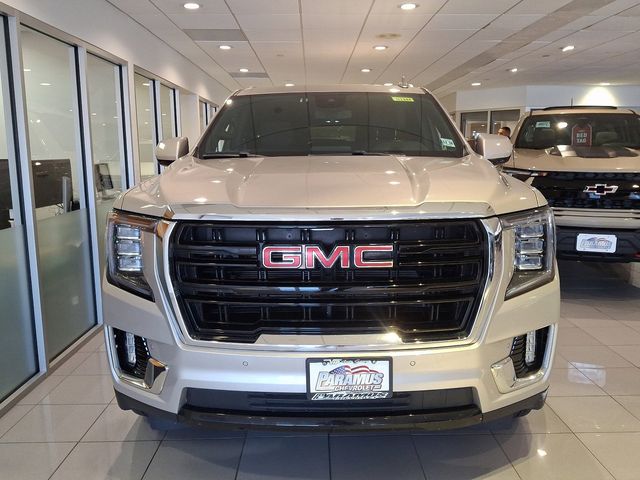 2023 GMC Yukon XL SLE